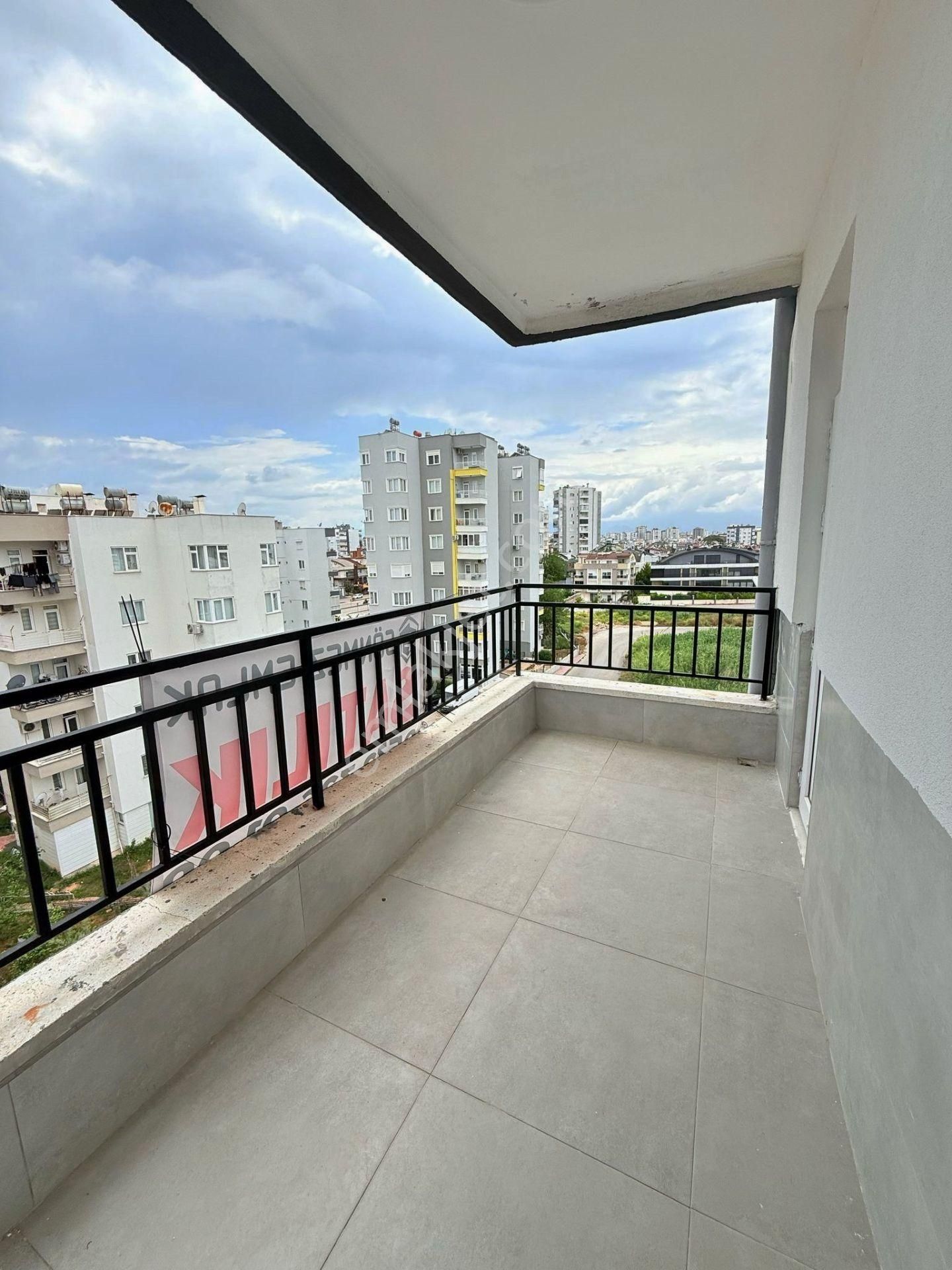 Güzeloba'da Rauf Denktaş Yakını 3+1 Doğalgazlı Lüx Daire - Görsel 15