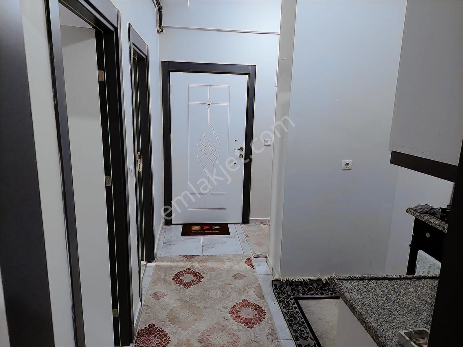 Veysel Karani Caddesinde Askeri Üs Fabrika Servis Yolunda Daire - Görsel 25