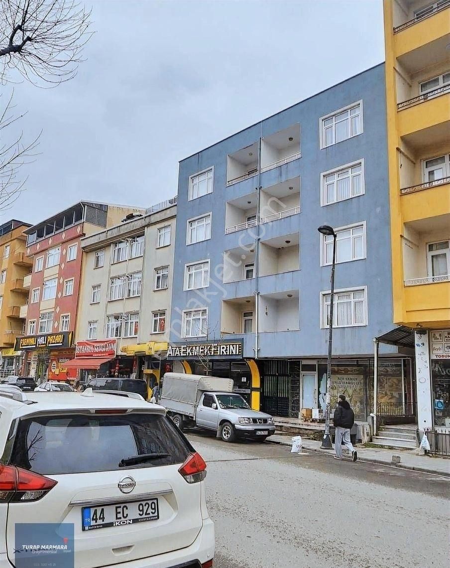 Merkezi Cadde Üzeri Geniş 2+1