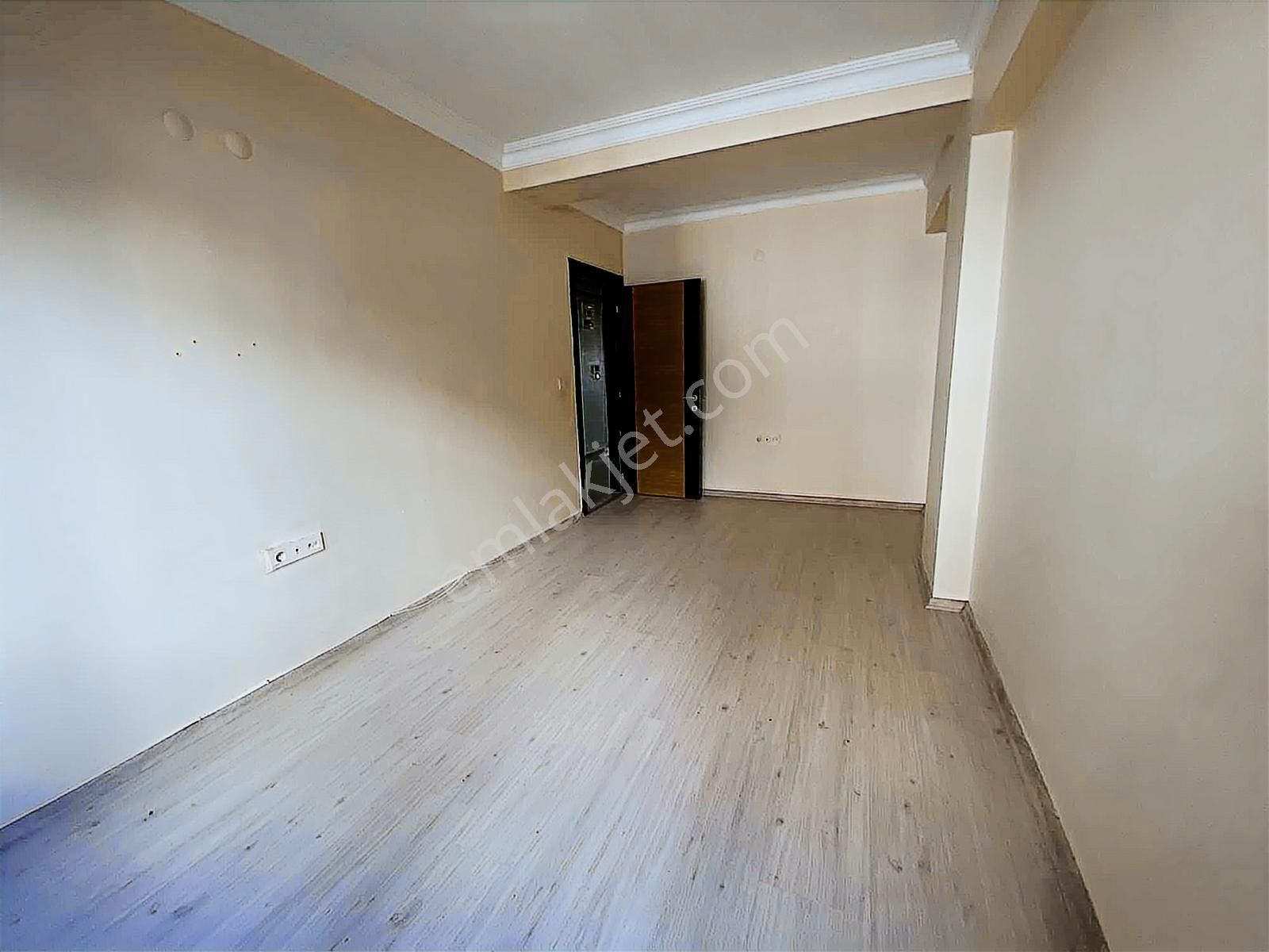 Açık Mutfak Geniş Bahçeli Doğalgazlı 2+1 Daire