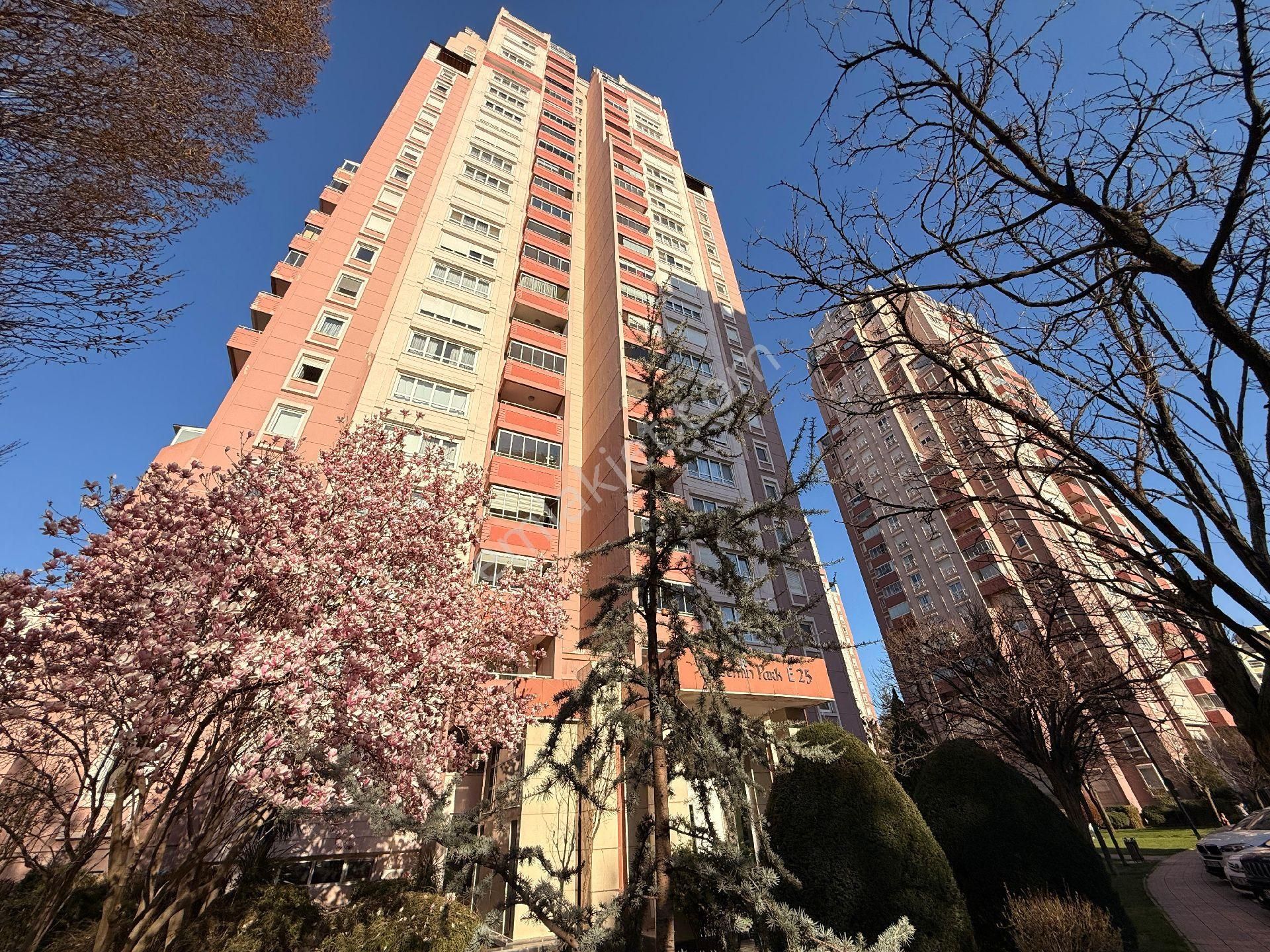 Kaçmaz Emlak Cumhuriyet Mah Yasemin Park Kiralık Manzaralı Otoparklı Dubleks Daire - Görsel 28