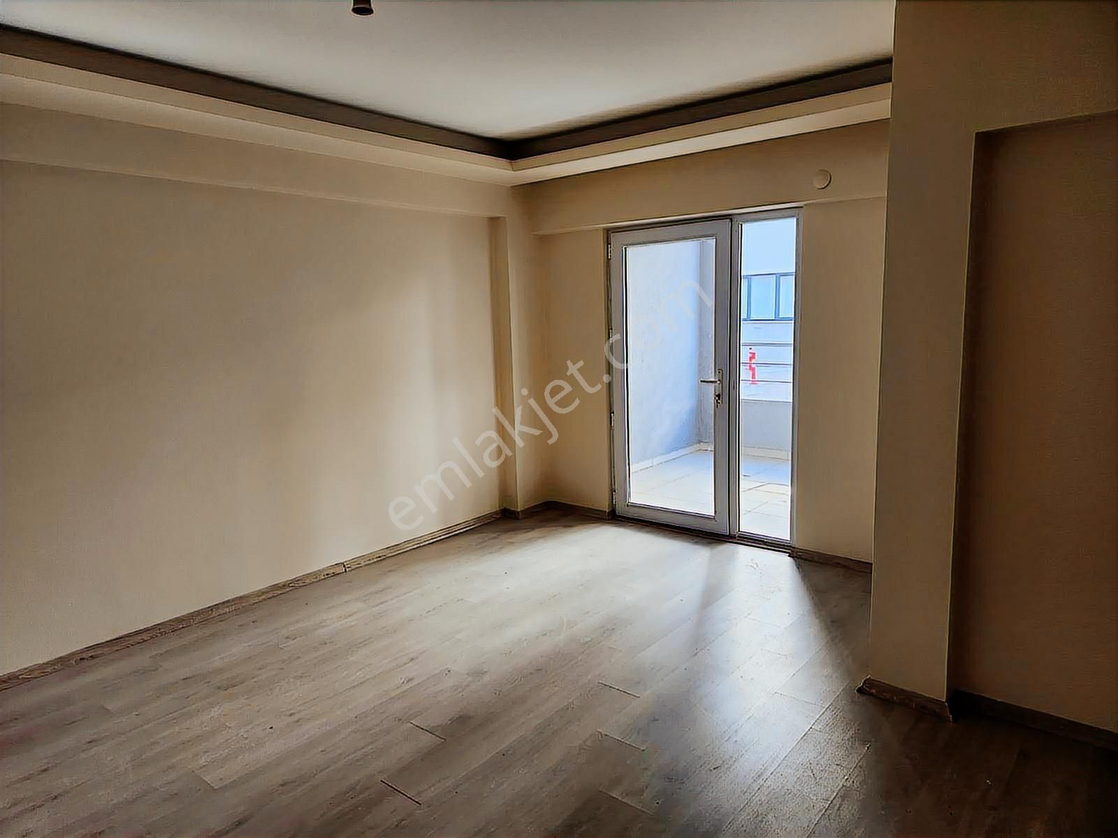 Üniversite Organize Sanayi Askeri Üs Servis Yolunda 2+1 Daire - Görsel 2