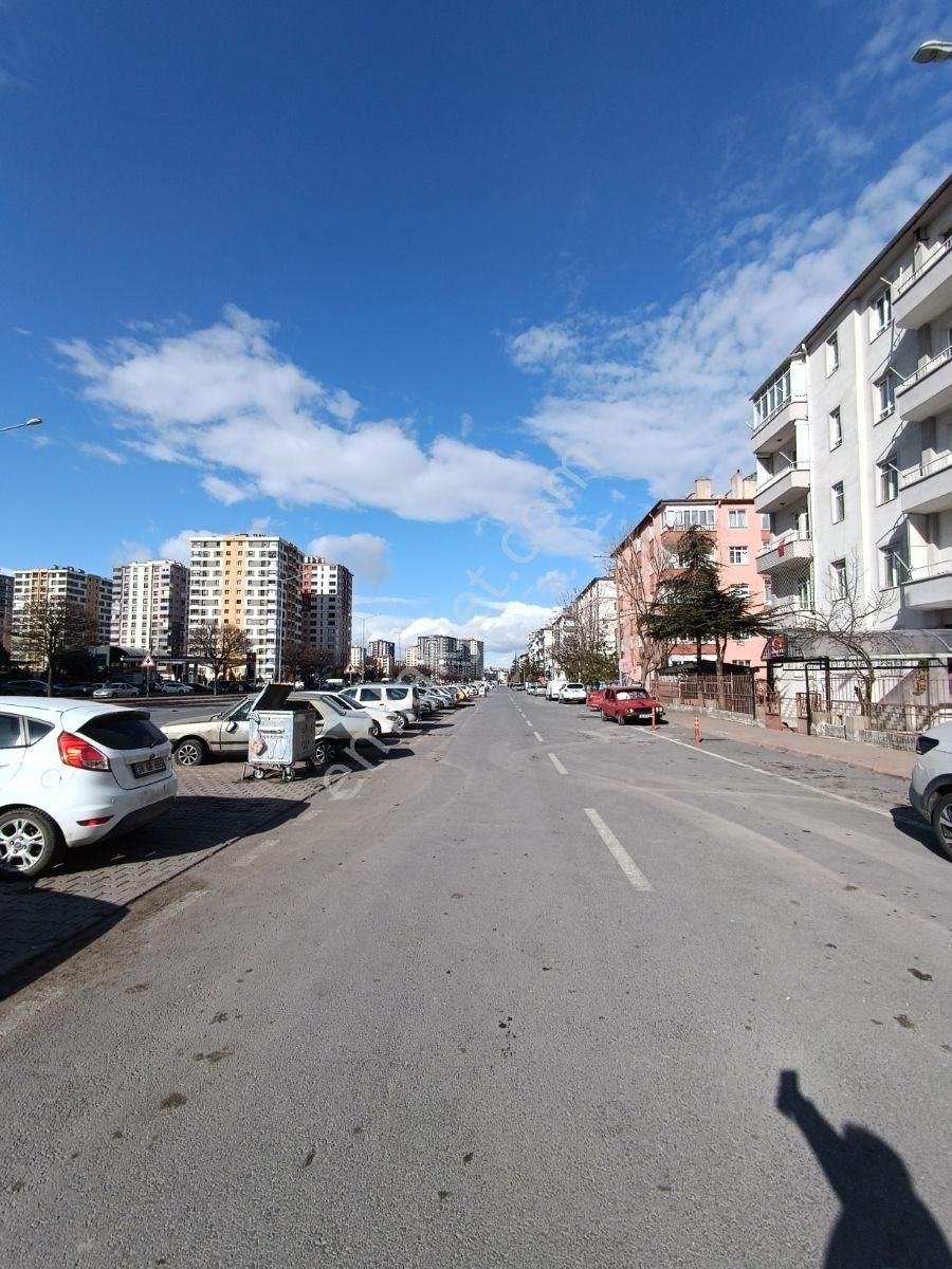 Pratikden// Ziya Gökalp Yeni Sanayi Dibinde Kombili Ara Kat