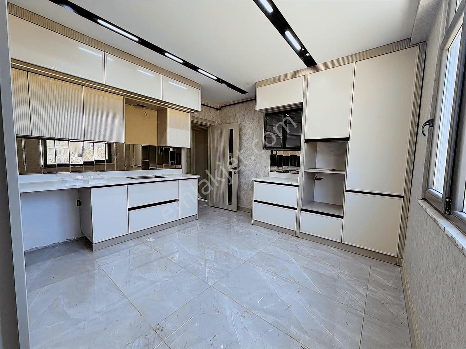 Burhan Kılınç'dan Lüx 3+1 Ful Yapılı Daireler