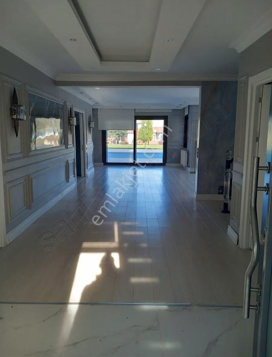 Tepekent İyi Lokasyonda Kiralık Villa - Görsel 6