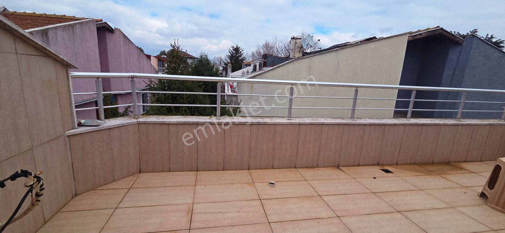 Tuzla Sahil Onur Sitesi 170m2 Mobilyal Triplex 3+1 Kiralık Villa - Görsel 24