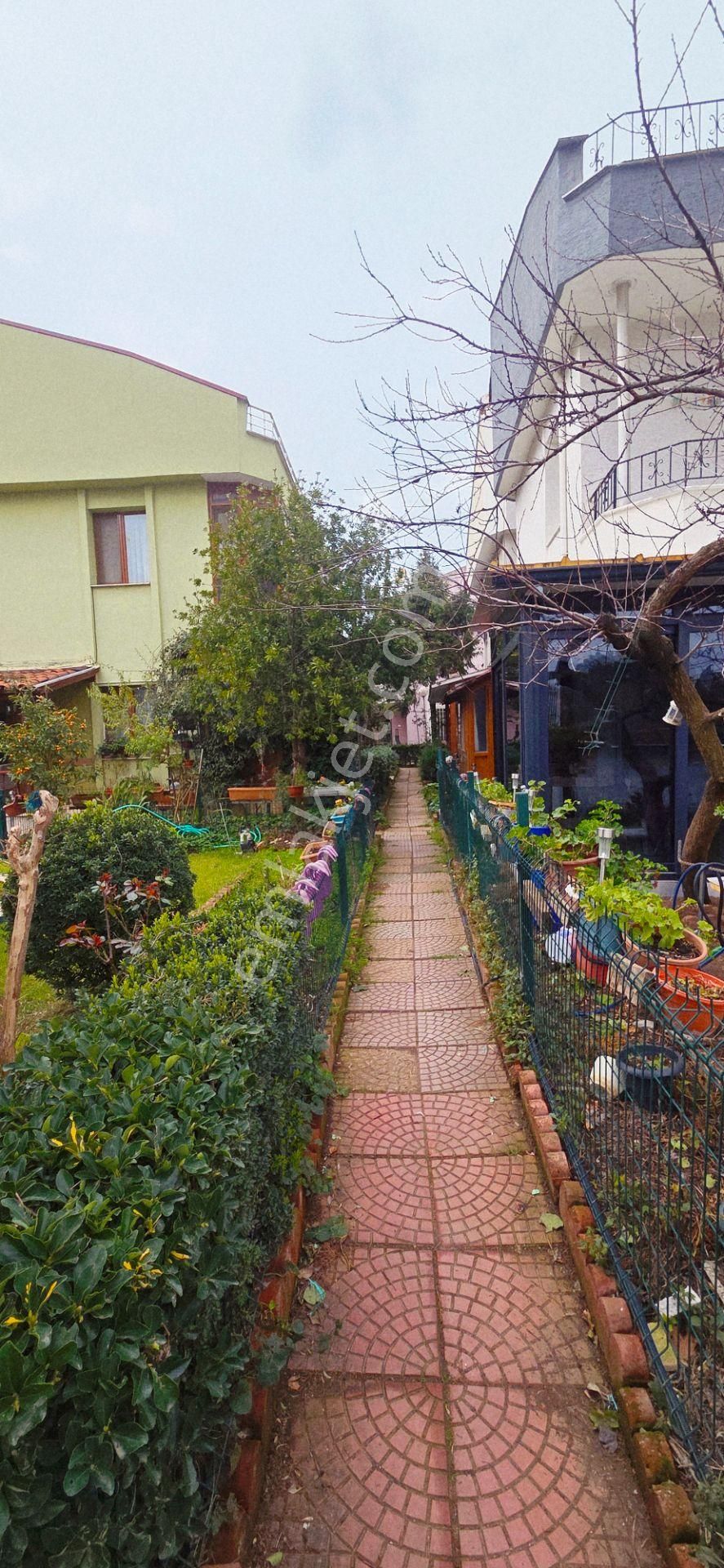 Tuzla Sahil Onur Sitesi 170m2 Mobilyal Triplex 3+1 Kiralık Villa - Görsel 34