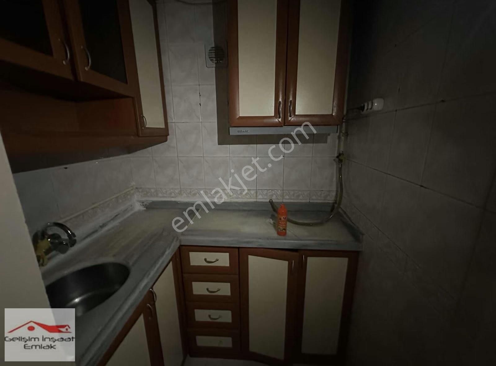 Aksaray Marmaray İstasyonu Yakınında Kiralık 1+1 - Görsel 5