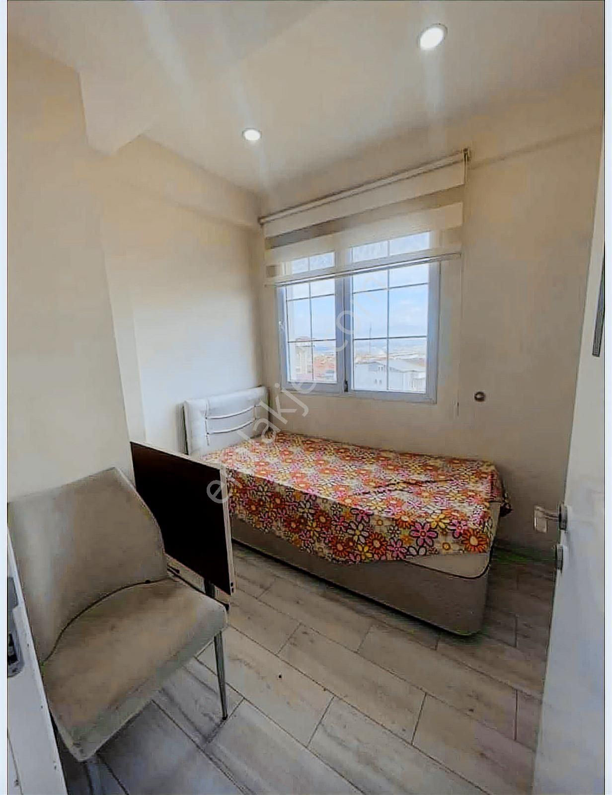 Arakat Cadde Üzerinde 1+1 Kiracılı Apart - Görsel 7
