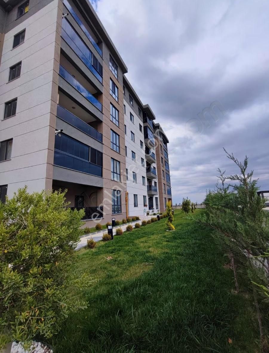 Çerkezköy Cumhuriyet Mah Tepe Mevki 3+1 Sıfır Arakat Daire - Görsel 15