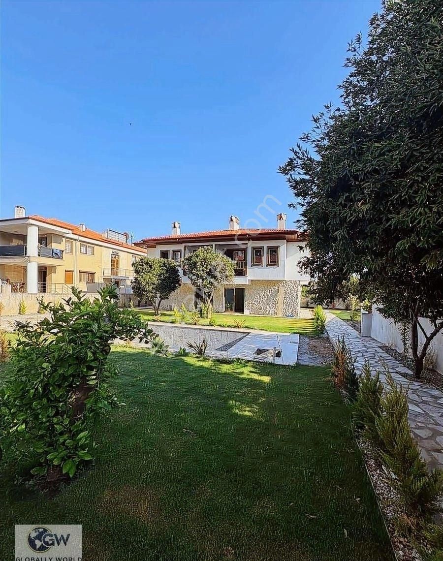 Gökova Merkezde Havuzlu Kiralık Villa - Görsel 9