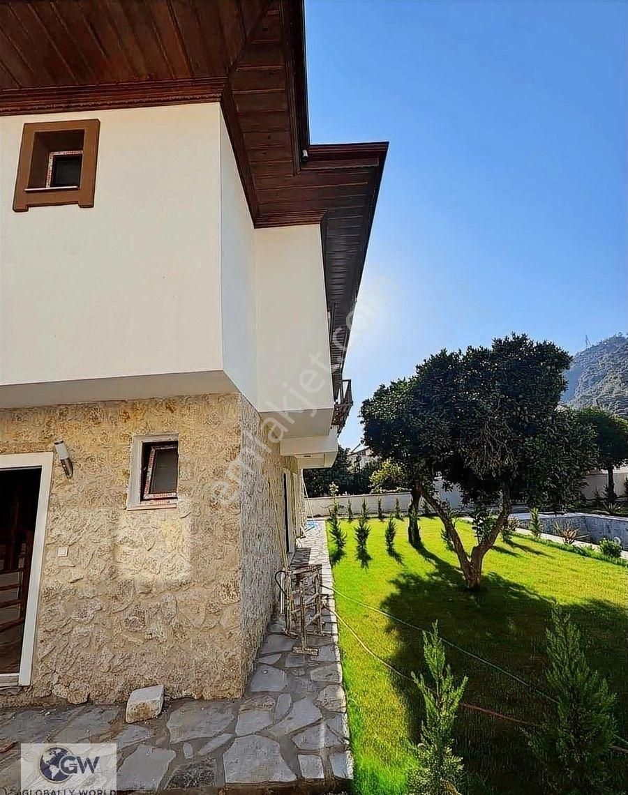 Gökova Merkezde Havuzlu Kiralık Villa - Görsel 7