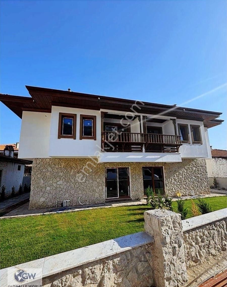 Gökova Merkezde Havuzlu Kiralık Villa - Görsel 20