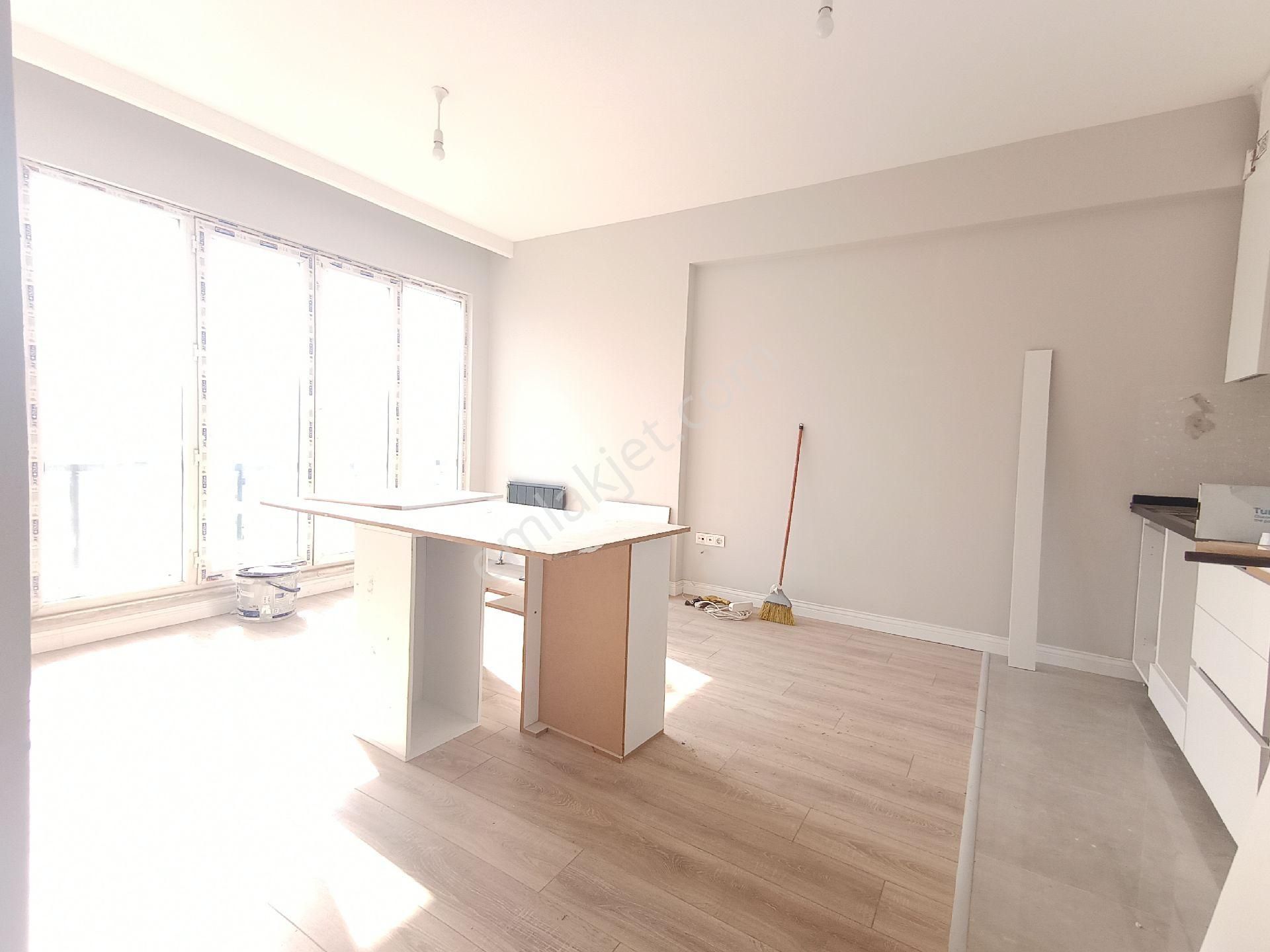 Aşağı Dudullu Mah De⭐2+1,80m2 Arakat Daire ,açık Mutfakli - Görsel 14