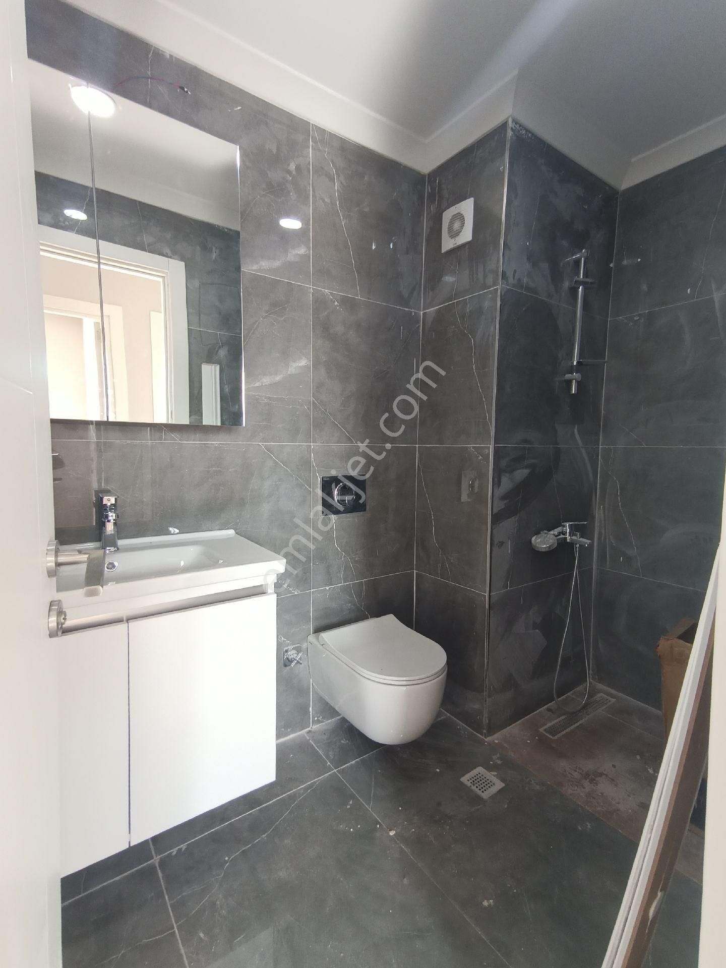 Aşağı Dudullu Mah De⭐2+1,80m2 Arakat Daire ,açık Mutfakli - Görsel 16