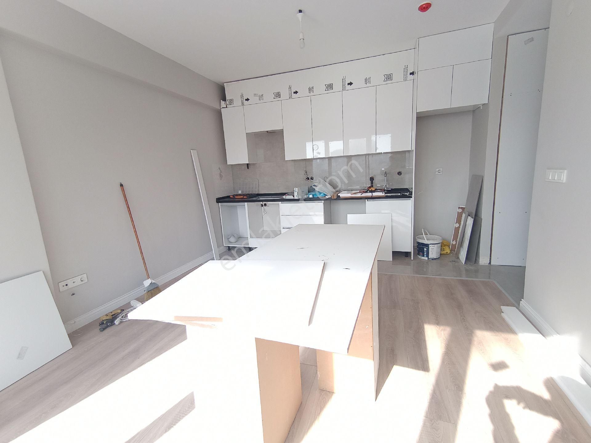 Aşağı Dudullu Mah De⭐2+1,80m2 Arakat Daire ,açık Mutfakli - Görsel 12