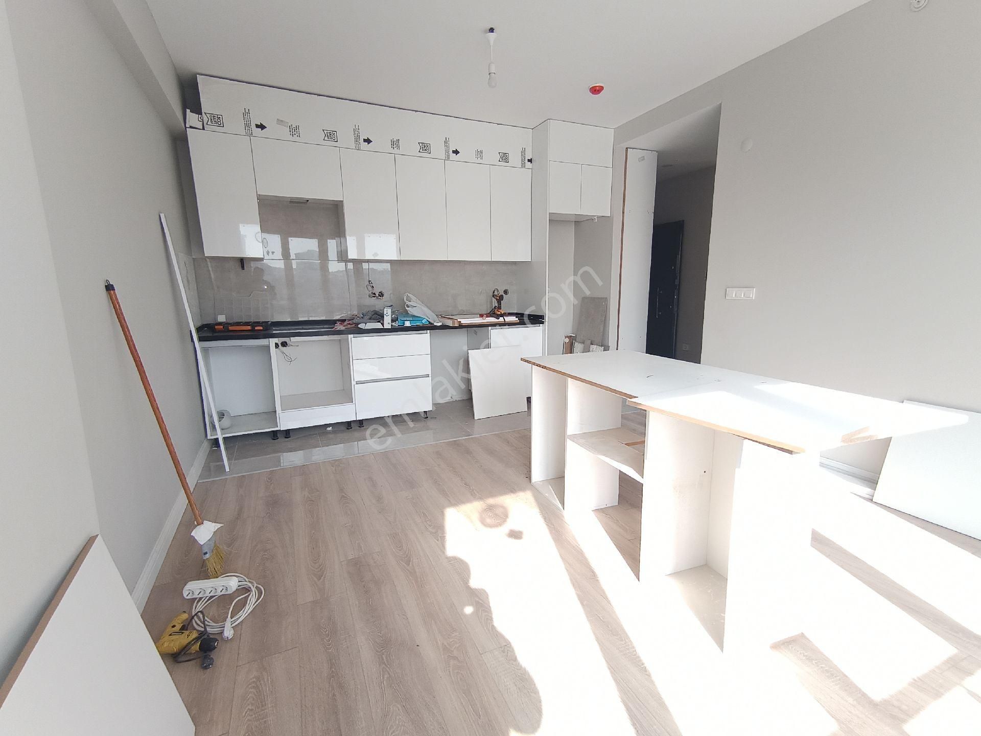 Aşağı Dudullu Mah De⭐2+1,80m2 Arakat Daire ,açık Mutfakli - Görsel 10