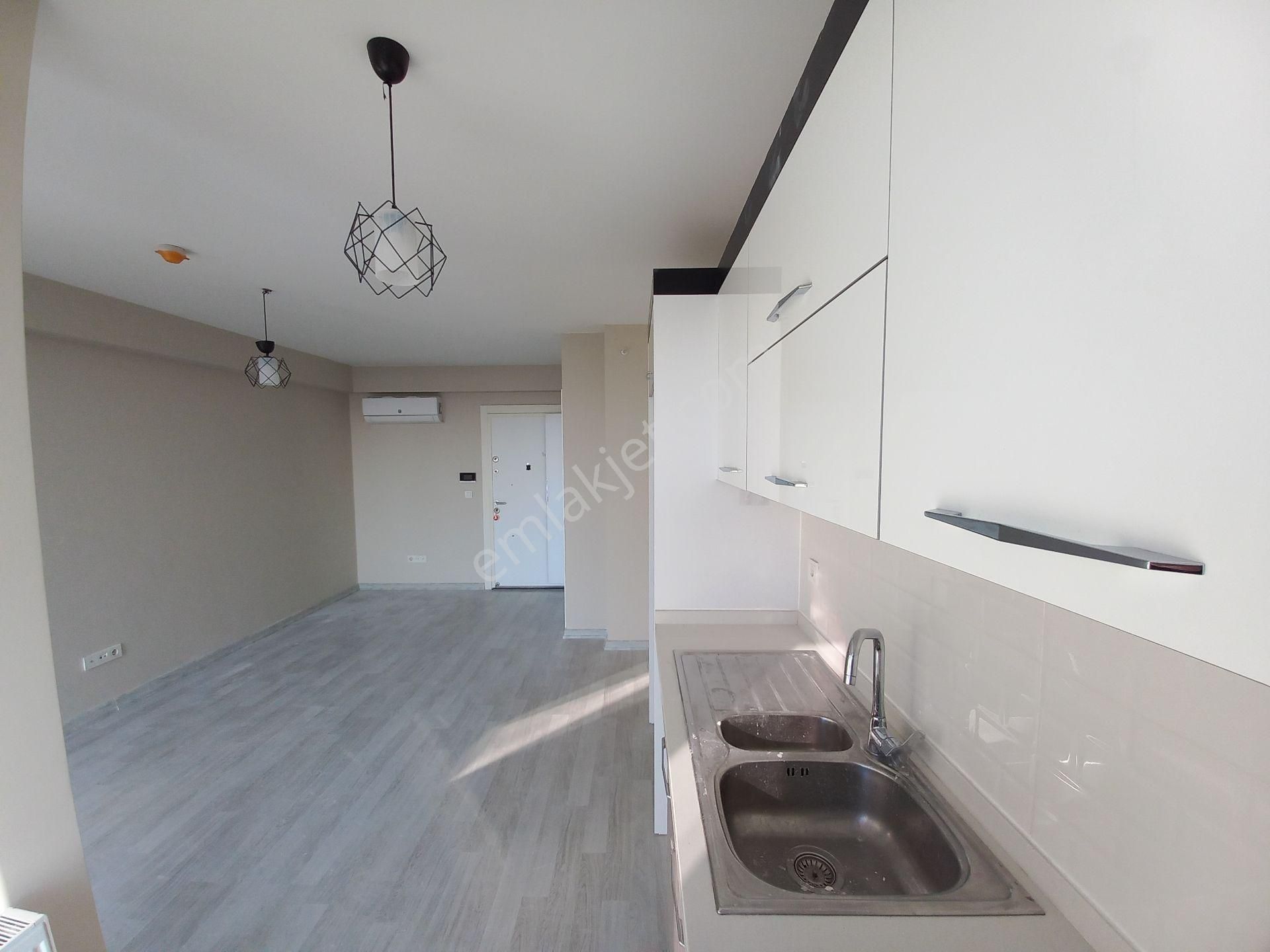 Pendik Siltaş Marina Panoramik Deniz Manzaralı 2+1 Kiralık Daire - Görsel 14
