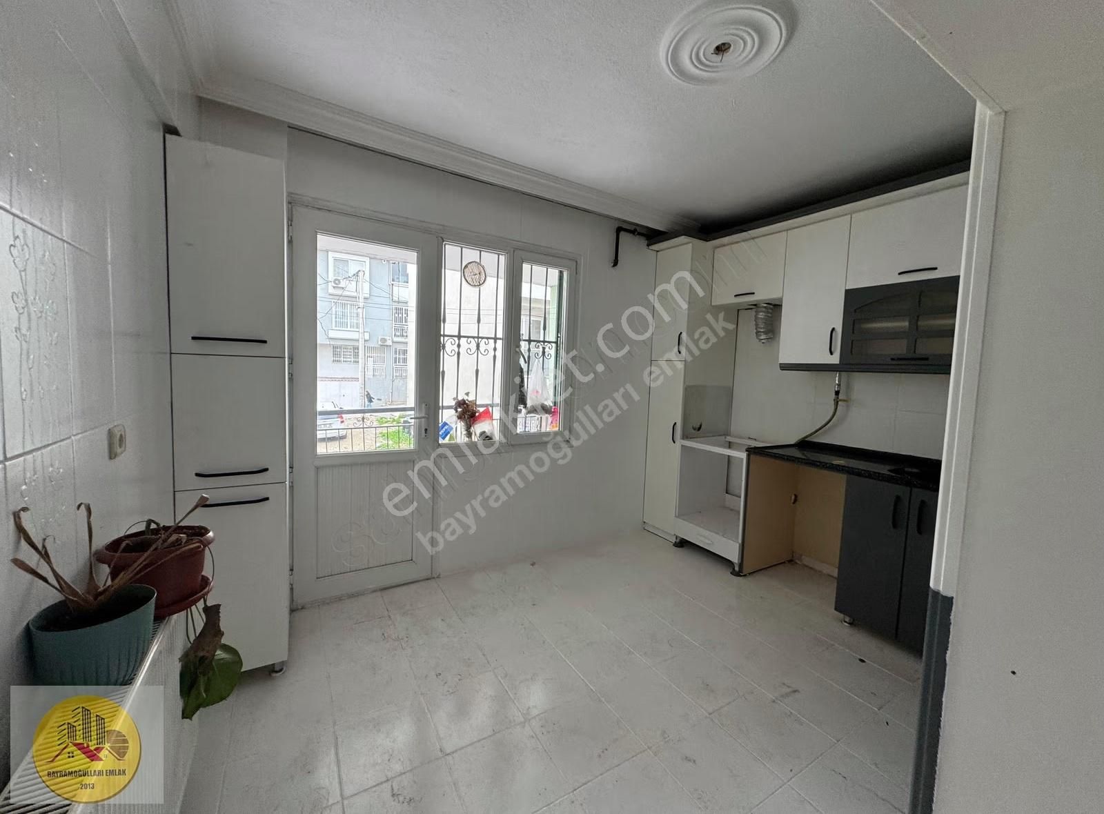 Buca İnönü'de Satılık 3+1 Daire, 120m², Doğalgazlı