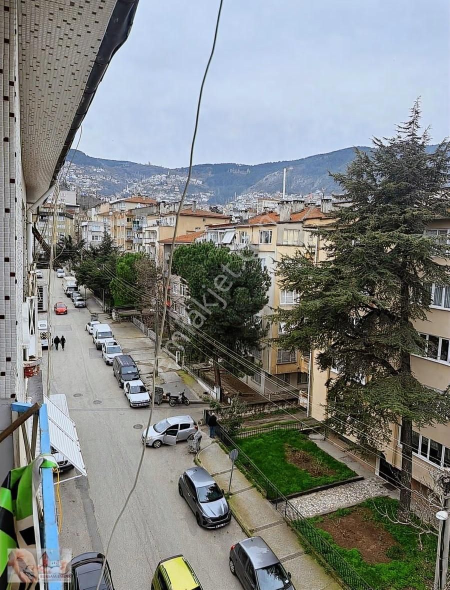 Altıparmak'a Yakın Kiralık 2+1 Daire - Görsel 11