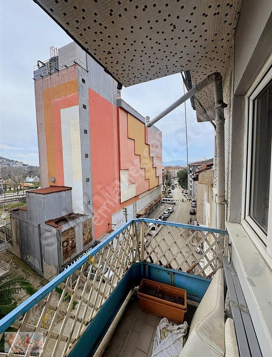 Altıparmak'a Yakın Kiralık 2+1 Daire - Görsel 6
