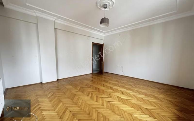 Avcılar Gümüş Pala Mah Ana Yola Yakın Merkezde 2+1 Kiralık Daire