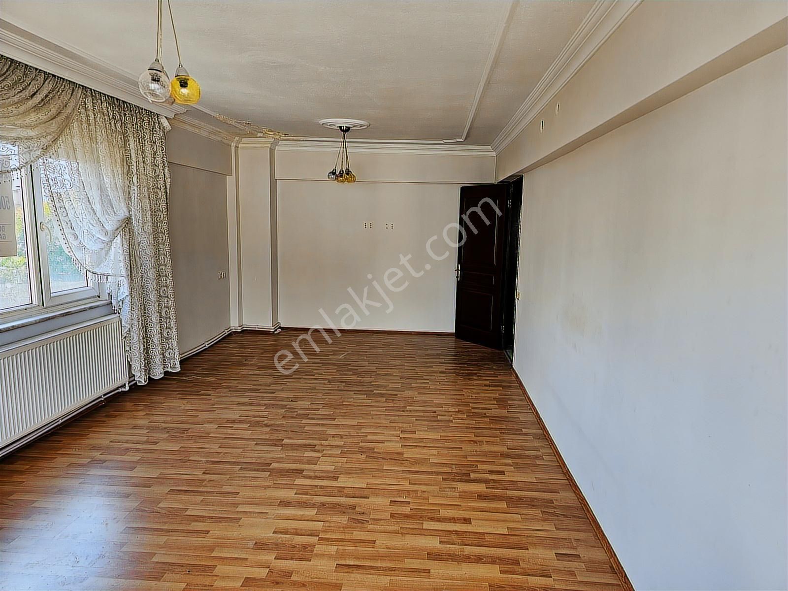 Aydın Efeler Girne Mahallesinde Kiralık Daire 3+1 - Görsel 3
