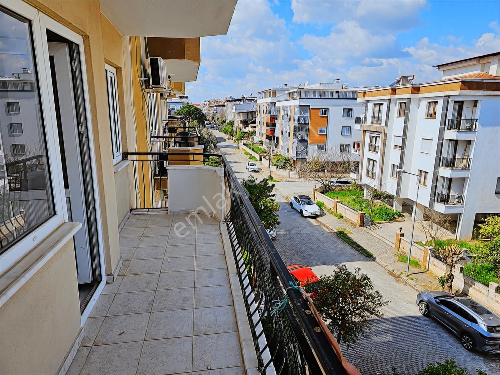 Aydın Efeler Girne Mahallesinde Kiralık Daire 3+1 - Görsel 2