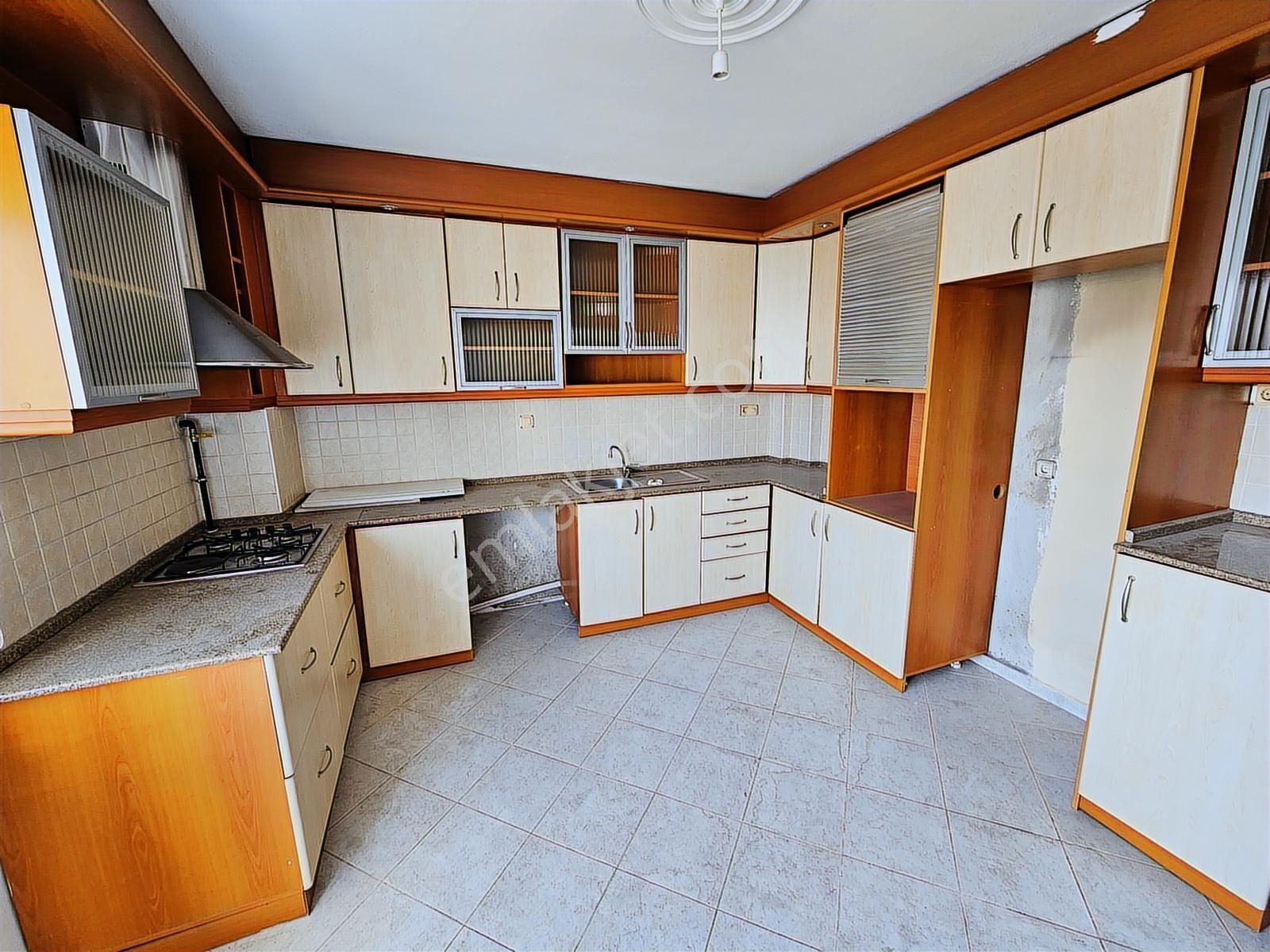 Aydın Efeler Girne Mahallesinde Kiralık Daire 3+1 - Görsel 24