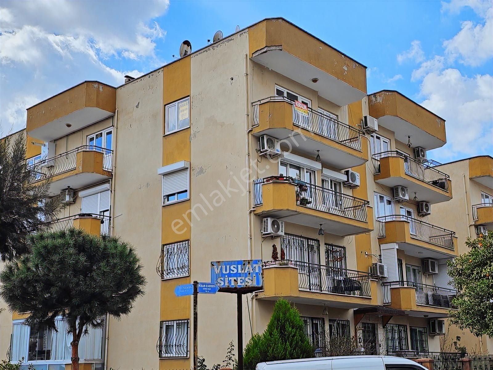 Aydın Efeler Girne Mahallesinde Kiralık Daire 3+1