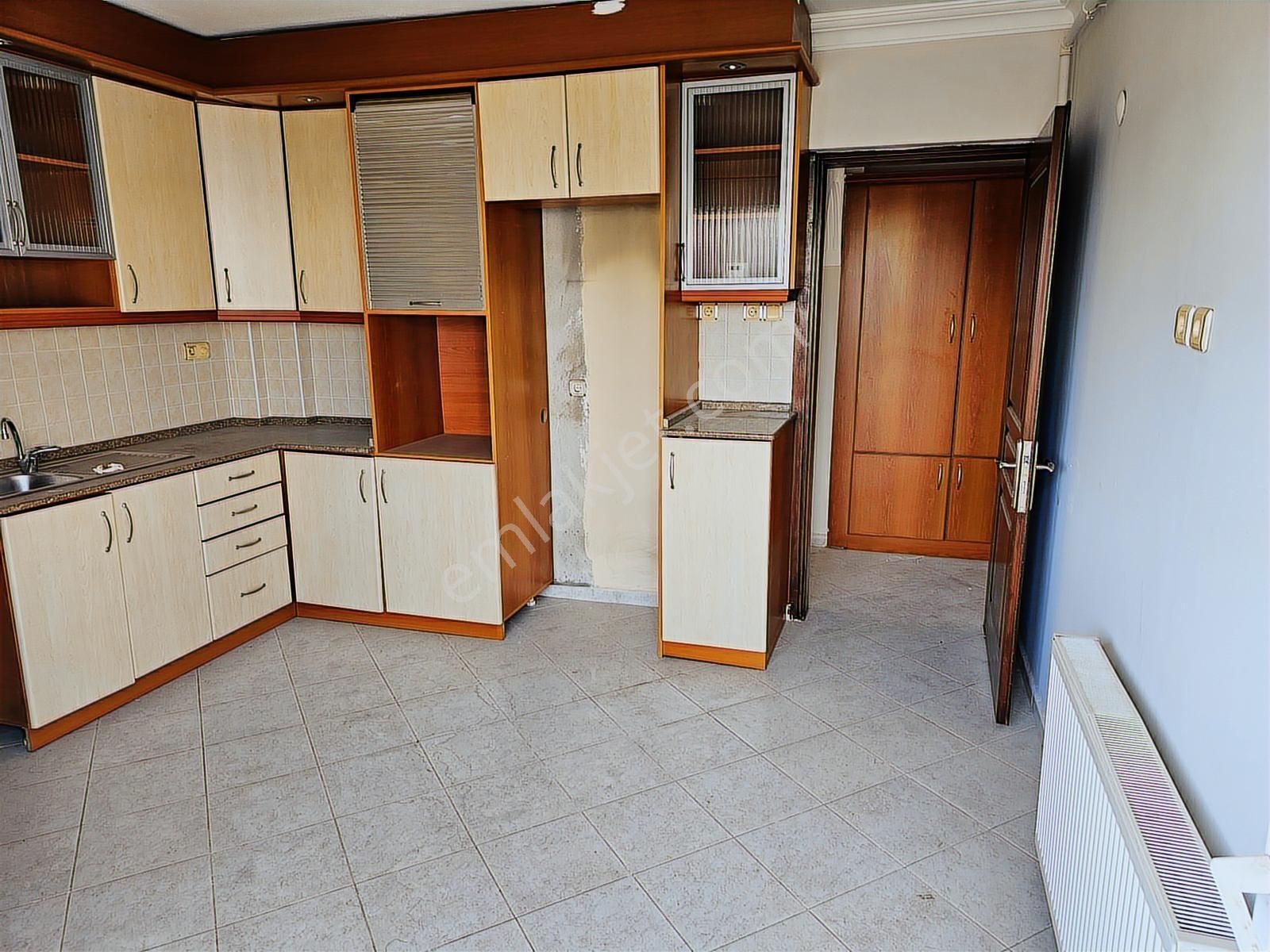 Aydın Efeler Girne Mahallesinde Kiralık Daire 3+1 - Görsel 6