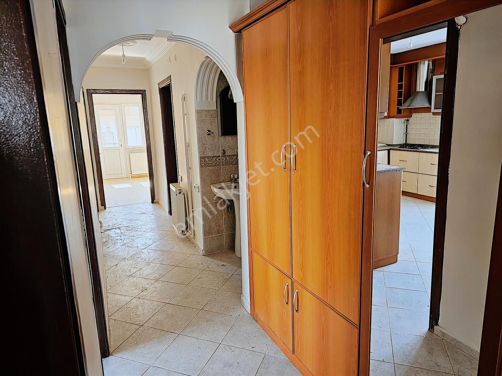 Aydın Efeler Girne Mahallesinde Kiralık Daire 3+1 - Görsel 16