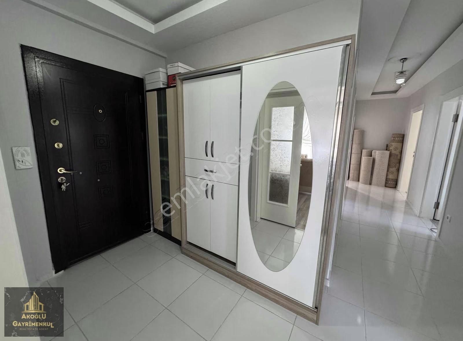 İstiklal Mahallesinde Bulvara Cephe Satılık Geniş 3+1 - Görsel 9