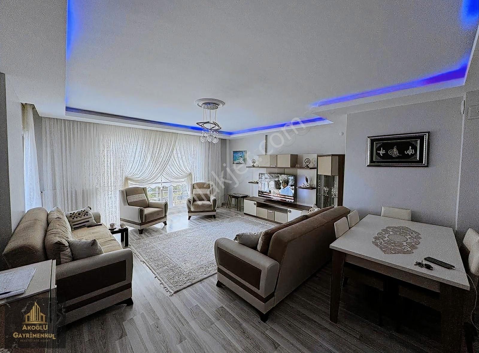 İstiklal Mahallesinde Bulvara Cephe Satılık Geniş 3+1 - Görsel 16