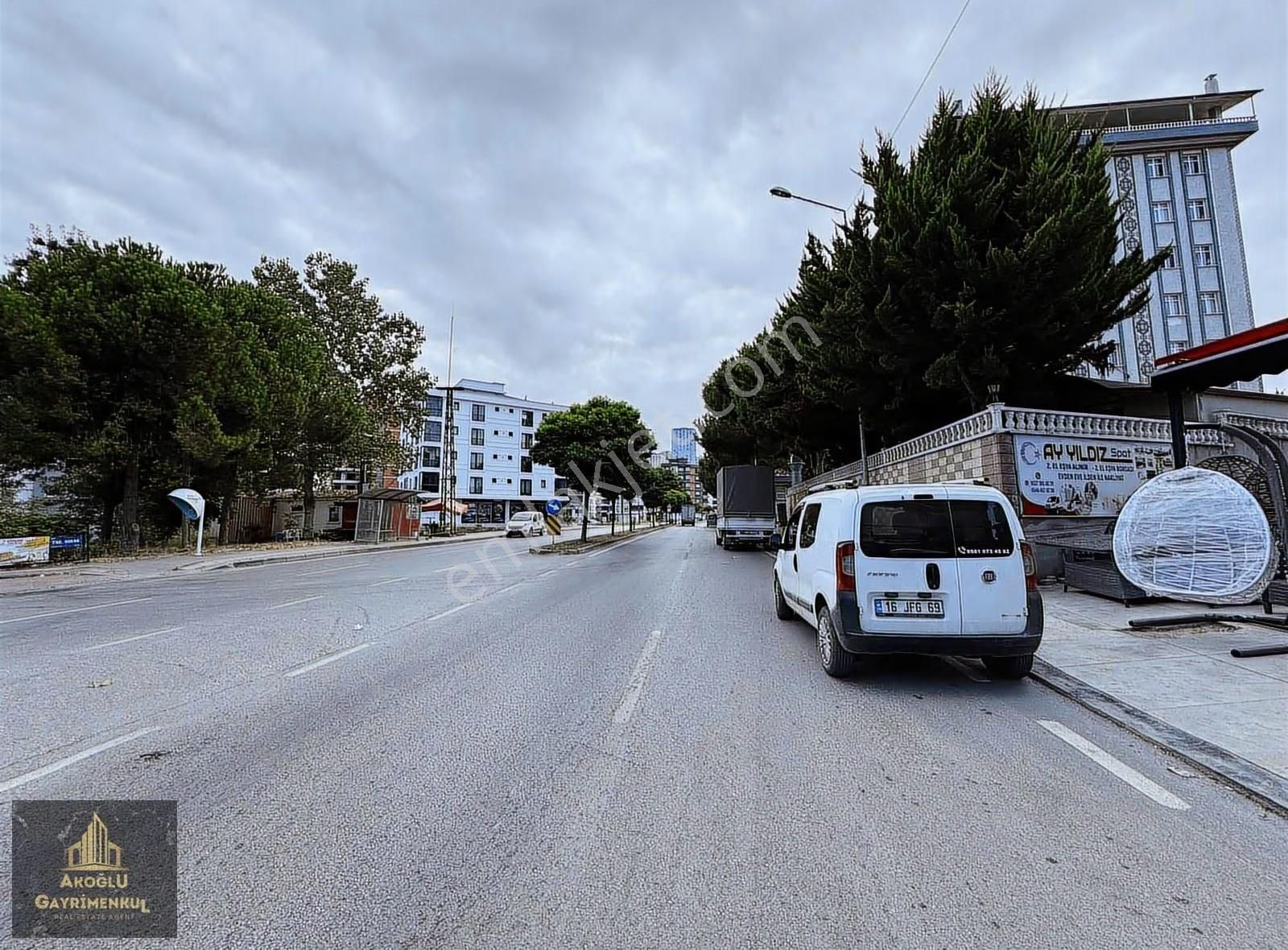 İstiklal Mahallesinde Bulvara Cephe Satılık Geniş 3+1 - Görsel 3