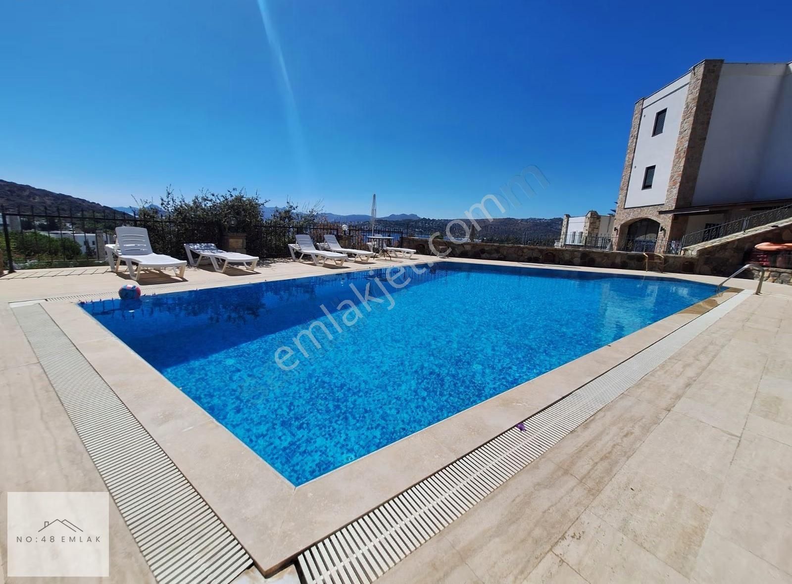 Bitez Deniz Manzaralı Geniş 2+1 Daire