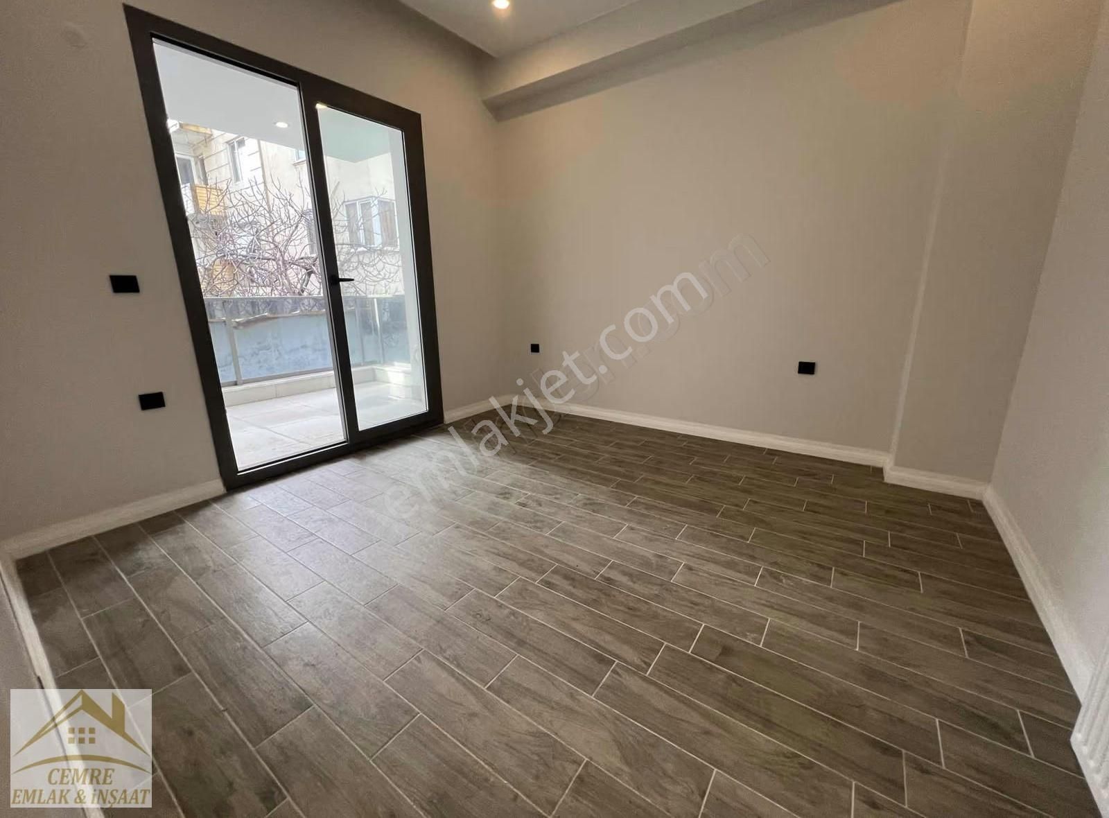 Cemre Emlaktan Satılık Denize Sadece 20m Mesafede Sıfır Daire - Görsel 16