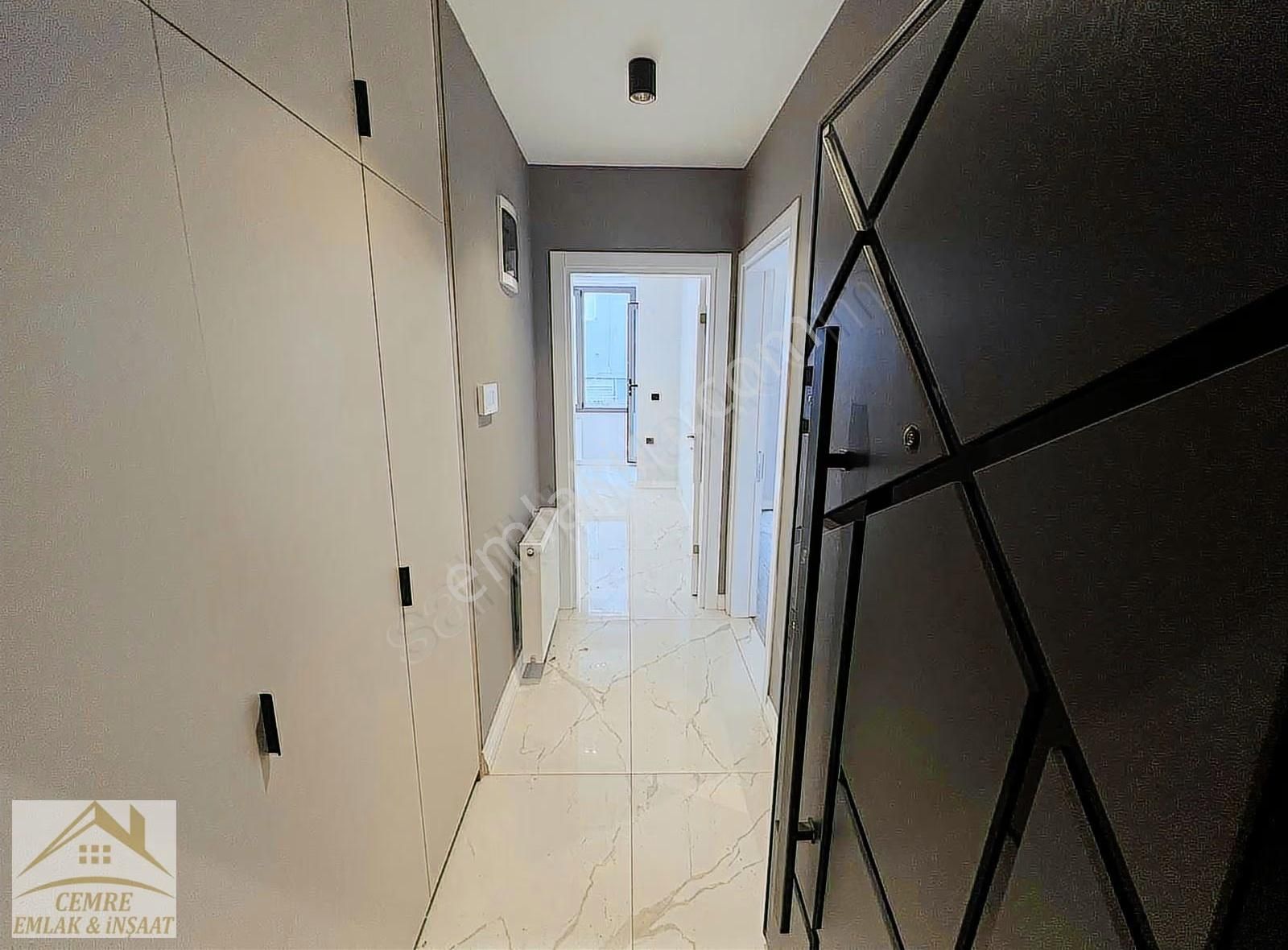 Cemre Emlaktan Satılık Denize Sadece 20m Mesafede Sıfır Daire - Görsel 20