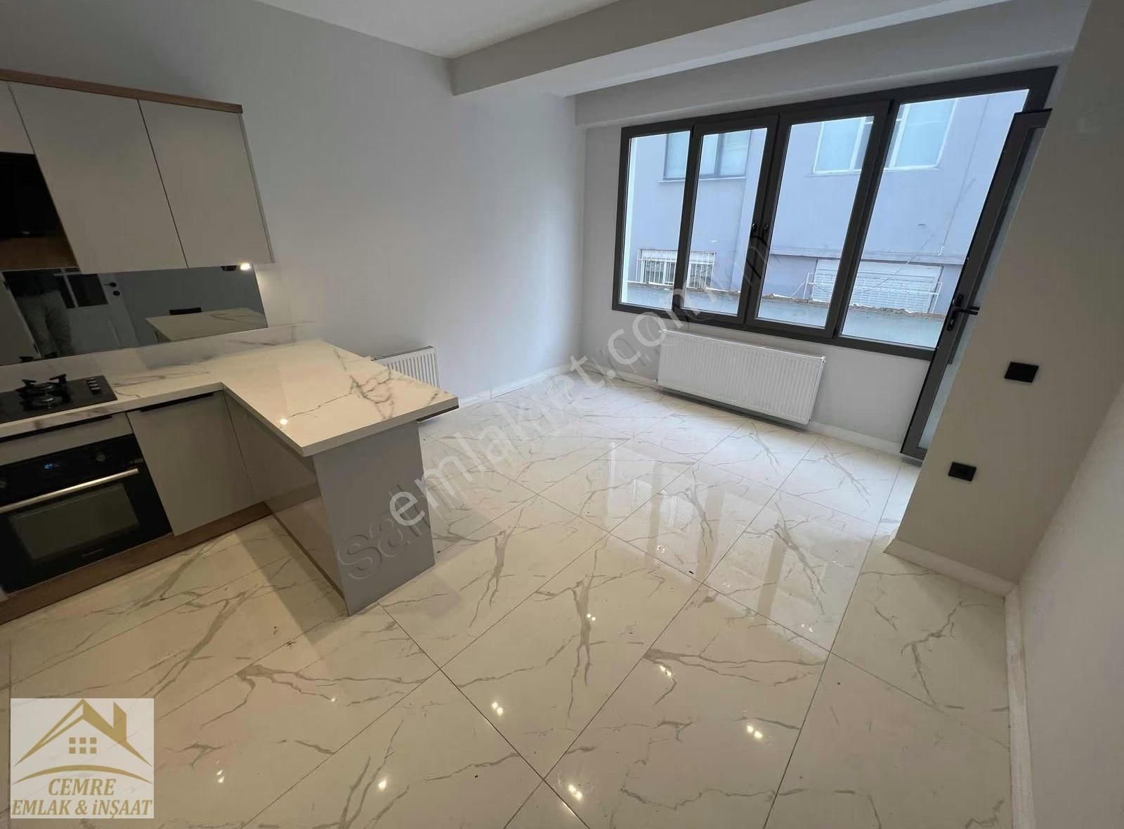 Cemre Emlaktan Satılık Denize Sadece 20m Mesafede Sıfır Daire - Görsel 4