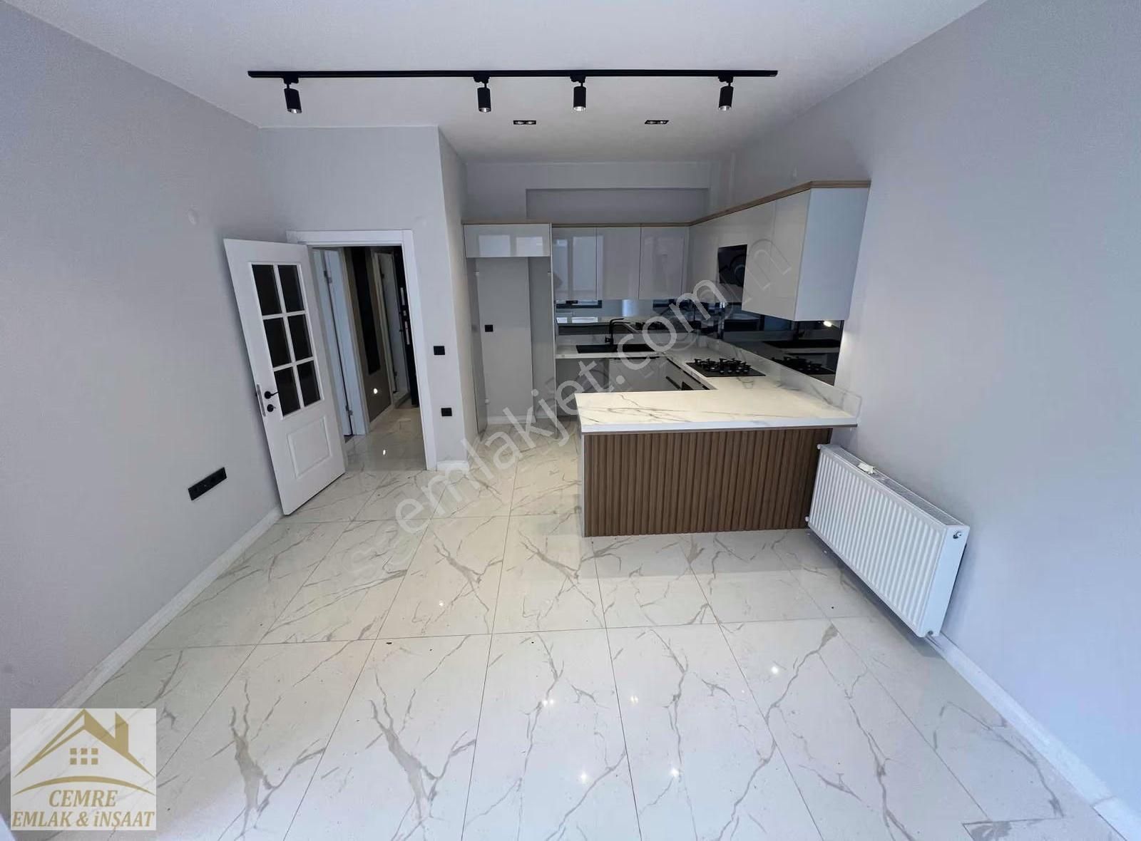 Cemre Emlaktan Satılık Denize Sadece 20m Mesafede Sıfır Daire - Görsel 29