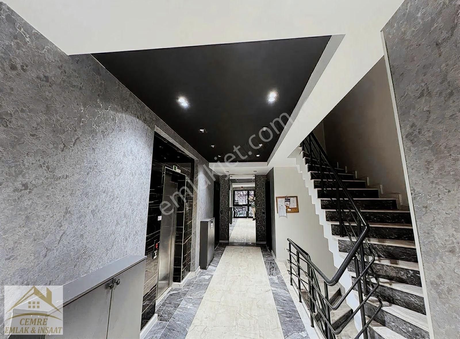 Cemre Emlaktan Satılık Denize Sadece 20m Mesafede Sıfır Daire