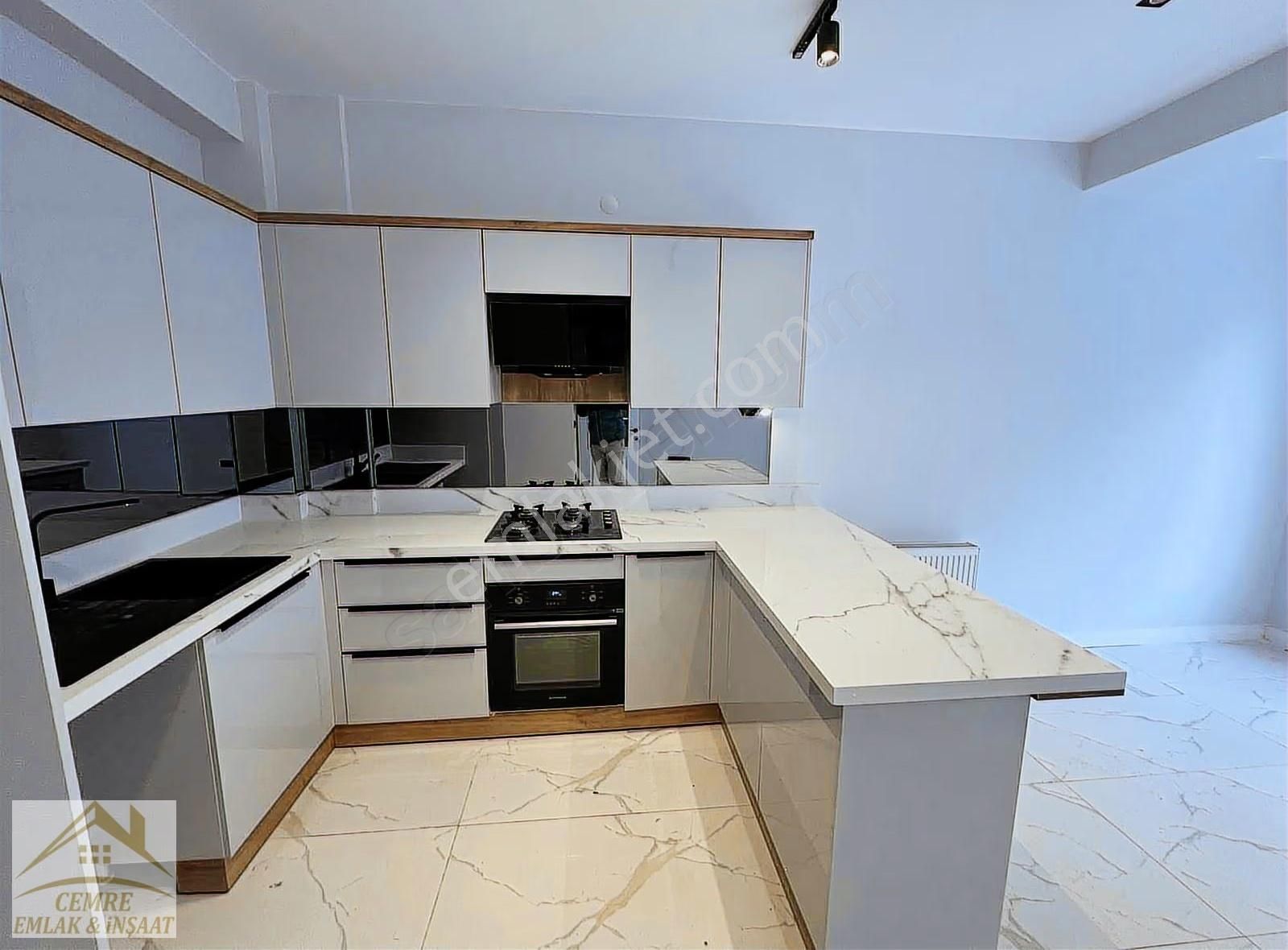 Cemre Emlaktan Satılık Denize Sadece 20m Mesafede Sıfır Daire - Görsel 9