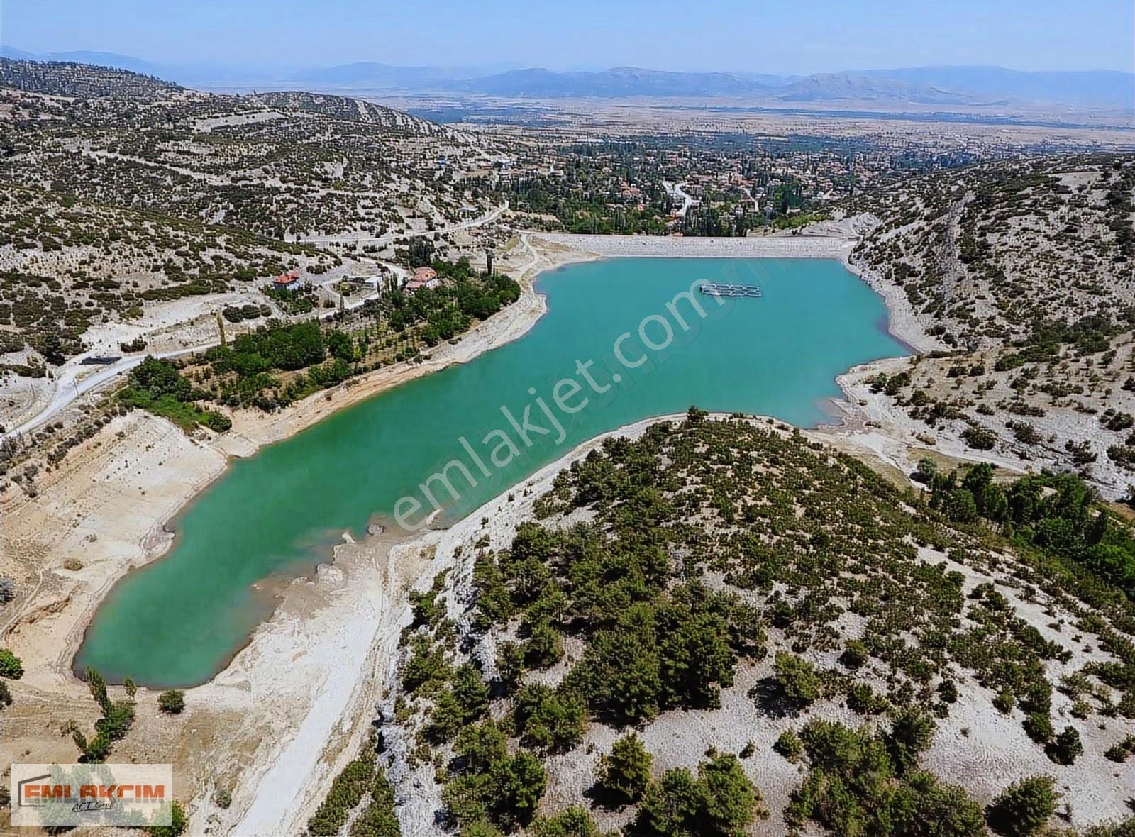 Korkuteli Yelten Mah Göl Manzaralı 521 M2 Arsa