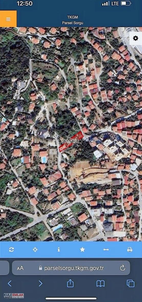 Çengelköy'de Deniz Manzaralı Merkezi Konumda Yatırımlık Arsa..