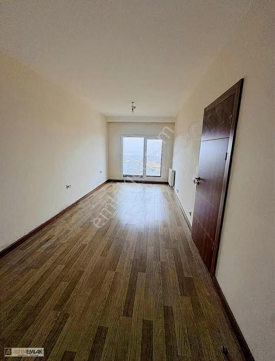 Bulvar İstanbul Göl Etabı 2+1 Boş Satılık