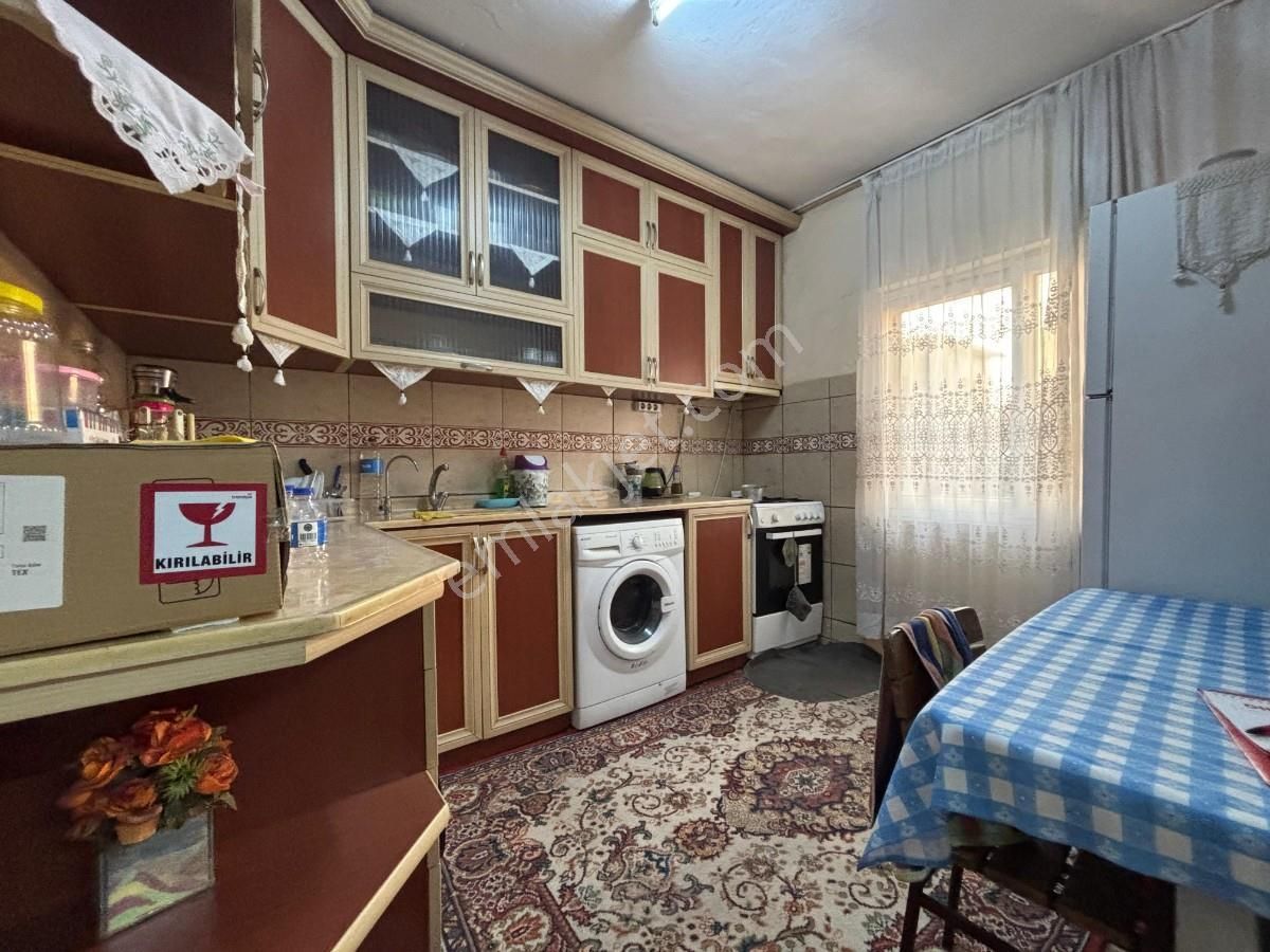 İzmir Selçuk Zafer Mahallesinde Satılık 2 Katlı Müstakil Ev - Görsel 4
