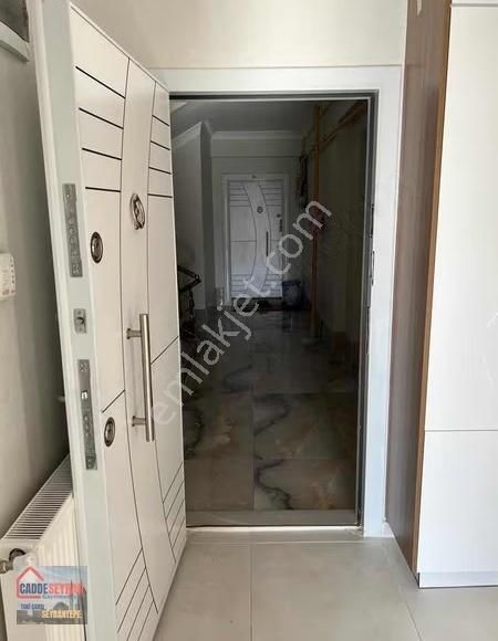 Cadde Seyrandan Satlık 2+1 Ara Kat - Görsel 9