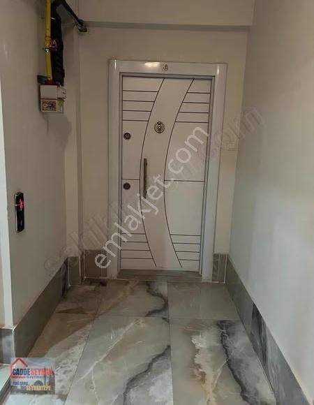 Cadde Seyrandan Satlık 2+1 Ara Kat - Görsel 6