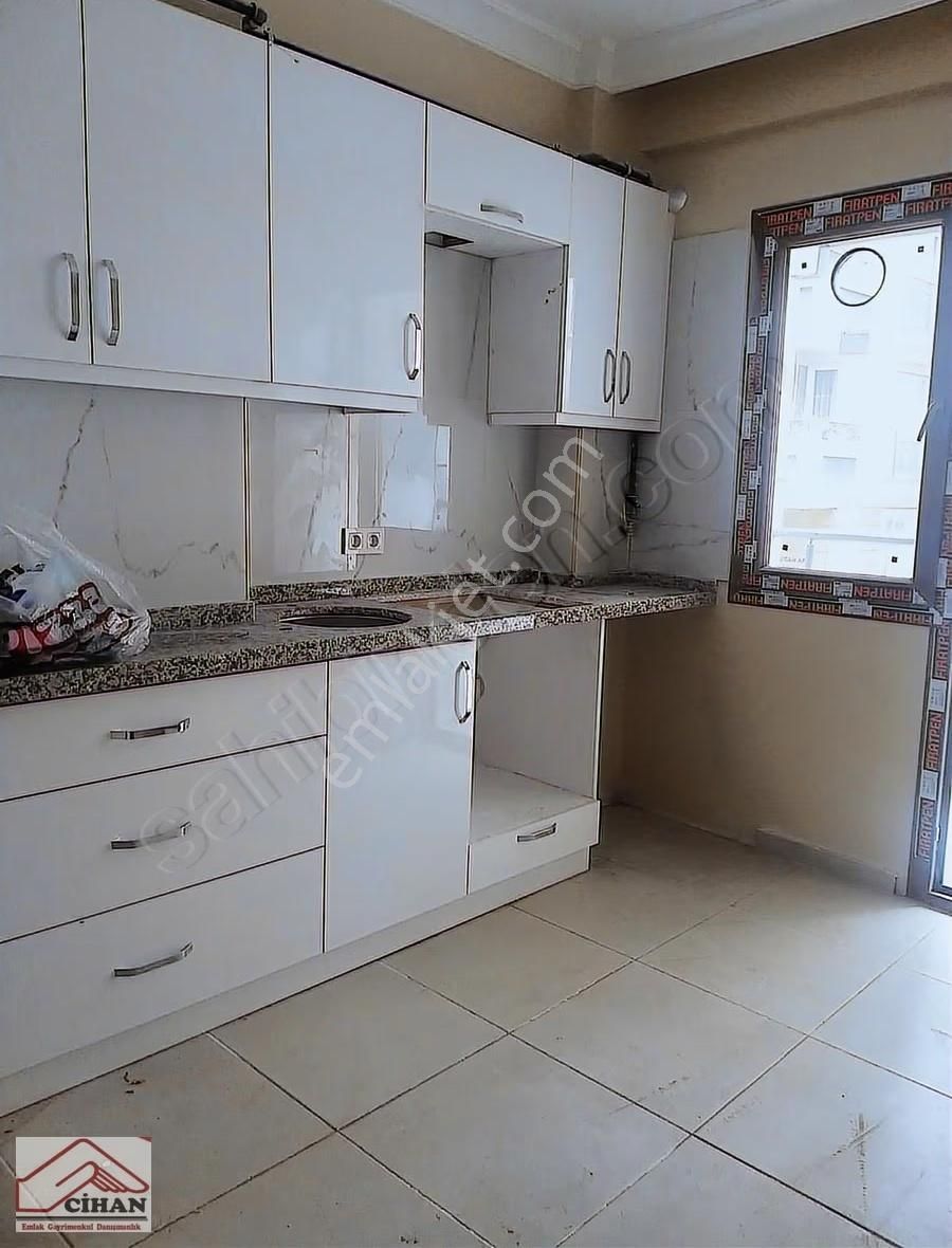 !!şirinevlerde Merkezi Noktada Satılık 2+1 Lüx Daire!!!!!!!!!!!