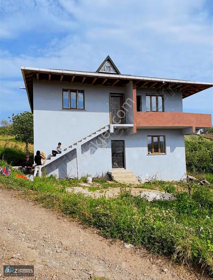 Fırsat Arsa Fiyatına 1200m İçinde Yeni 250m2 Ev